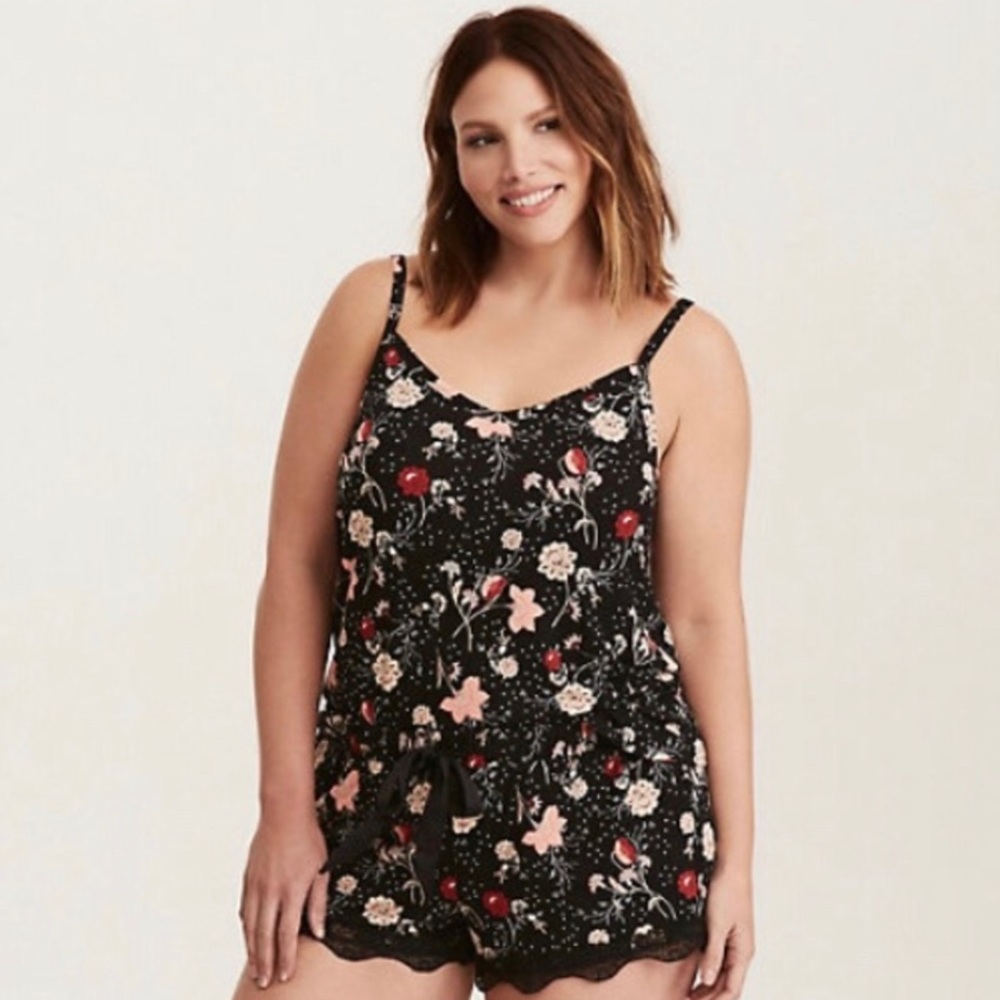 NWT Torrid Sleepwear Black Floral Swing Tank